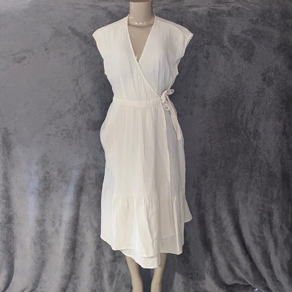 Universal Thread Dress Size Medium - image 1
